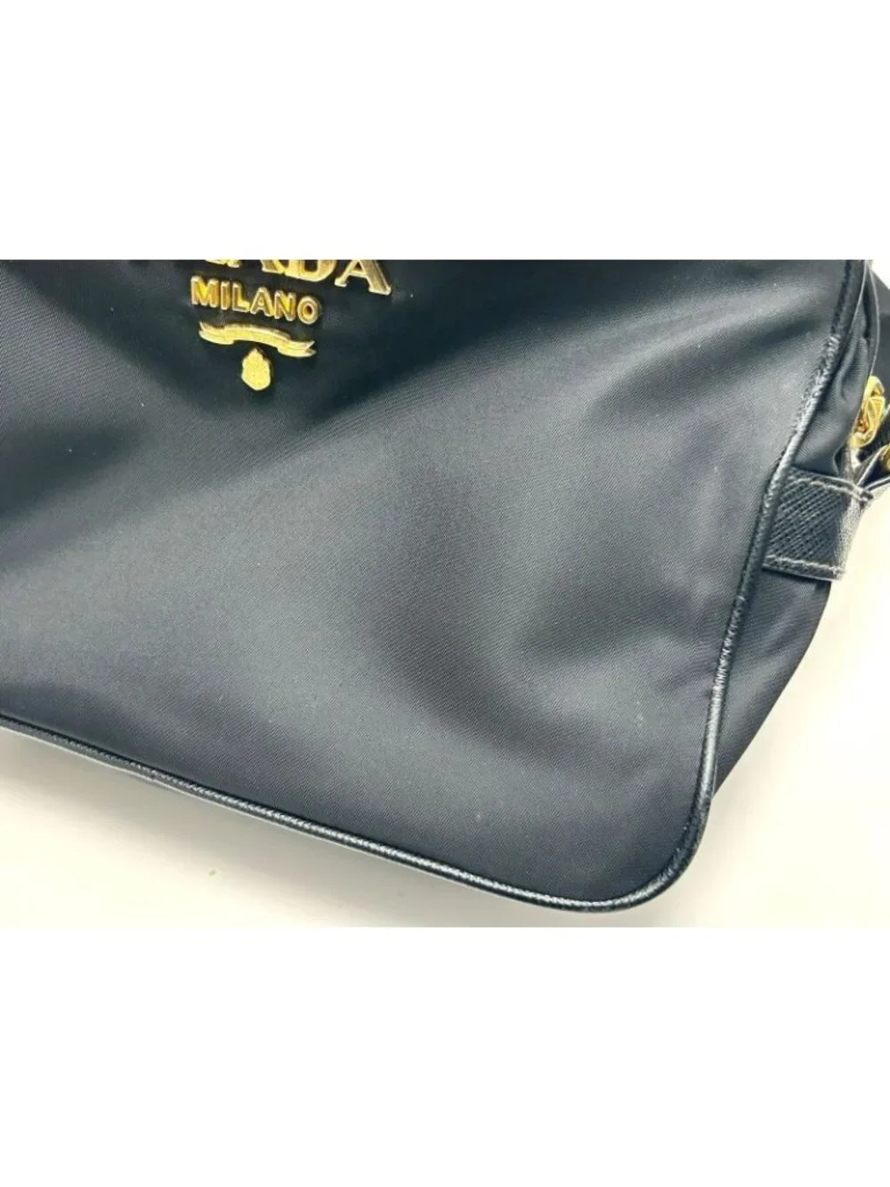 Prada brand shape